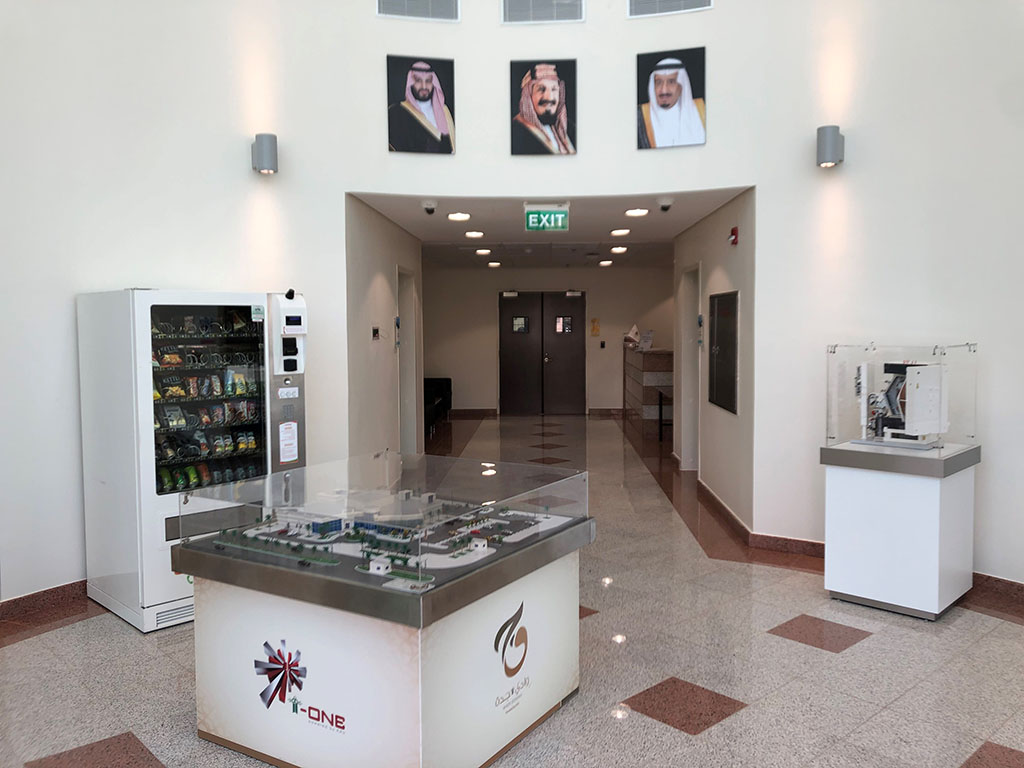 entrance01